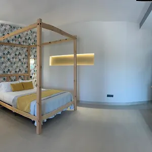 Apartahotel La Lipa, Almáchar